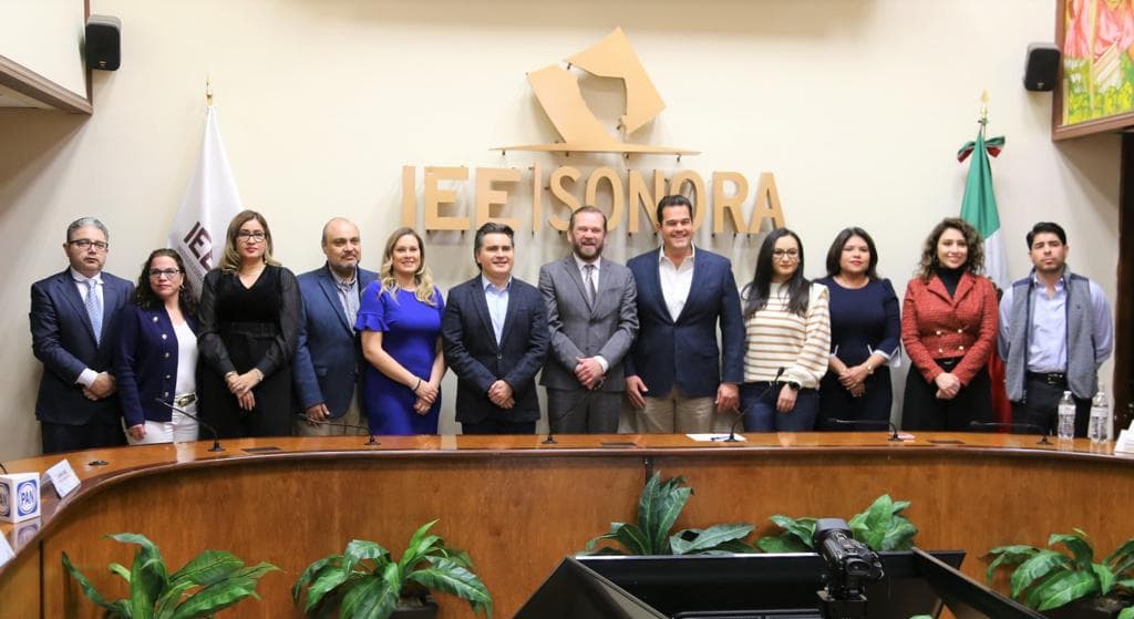 Presentan PAN y PRI carta intención para conformar la Coalición Fuerza por Sonora