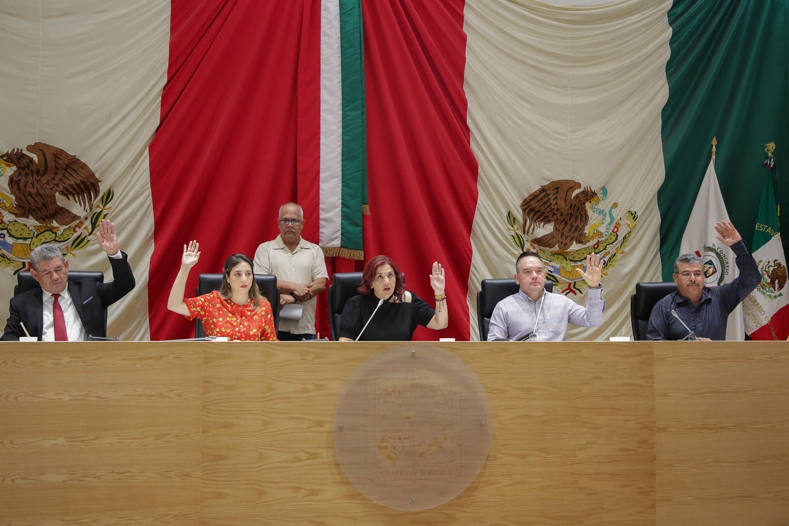 Aprueba Congreso de Sonora las renuncias de síndico propietario y suplente de Arizpe