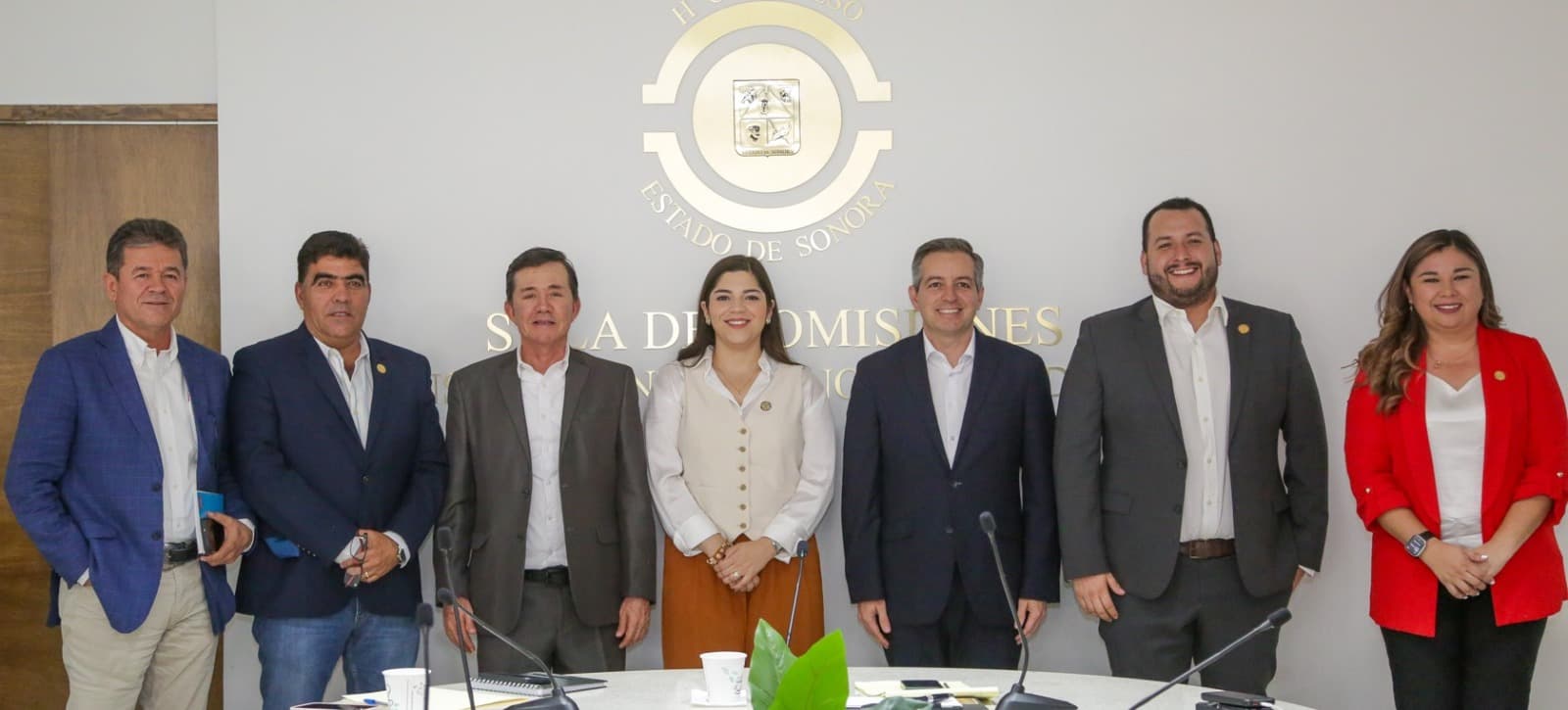 Instalan legisladores Comisión del Agua