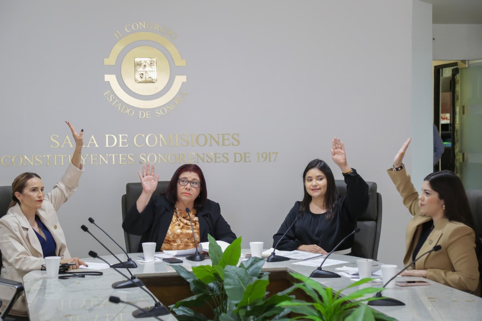 Congreso de Sonora aprueba ampliar plazo para analizar postulaciones a la Presea al Poderío de las Mujeres Sonorenses