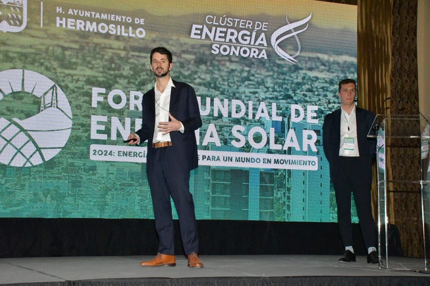 Reconocen especialistas de Universidad de Harvard programas del Gobierno de Hermosillo a favor de energías renovables