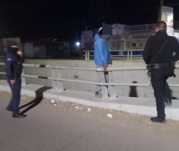 Evita Policía Preventiva suicidio
