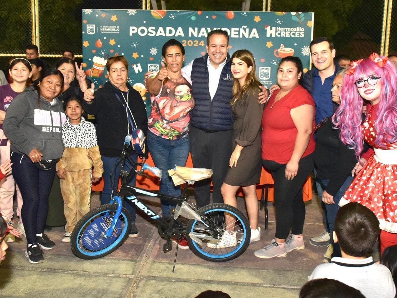 Alcalde Toño Astiazarán anuncia rehabilitación de parque en la Café Combate