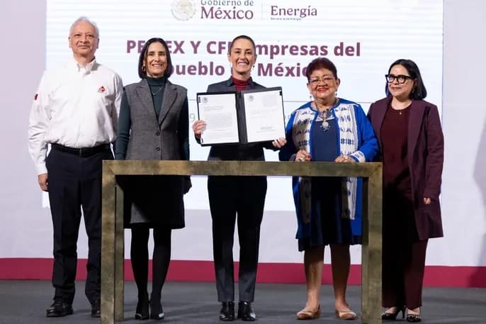 CFE y PEMEX vuelven a ser del pueblo de México: presidenta Claudia Sheinbaum