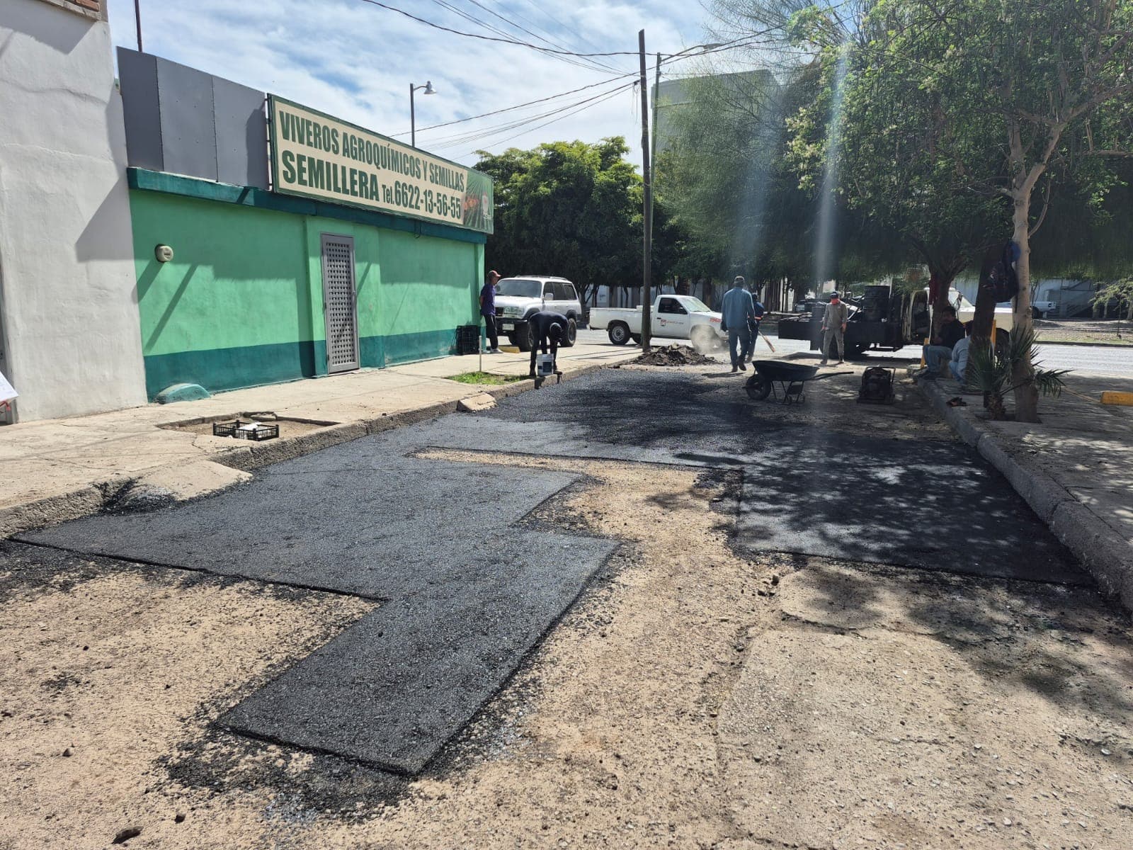 Ayuntamiento de Hermosillo refuerza reparación de calles con el programa “Un Día en Tu Colonia”