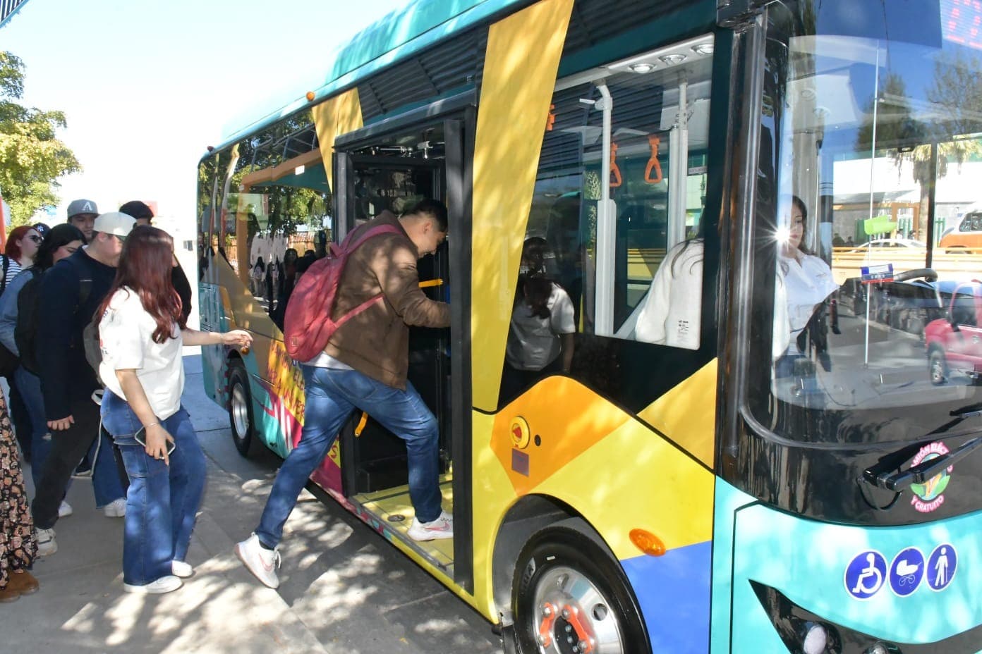 Inició este lunes ampliación de recorridos y horarios del HBus acorde a las necesidades de estudiantes