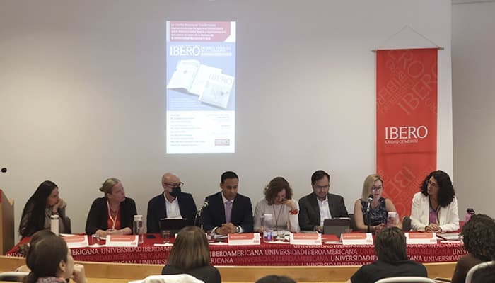 Urgen en la IBERO a incluir perspectiva de género y DH para mujeres y menores en prisión