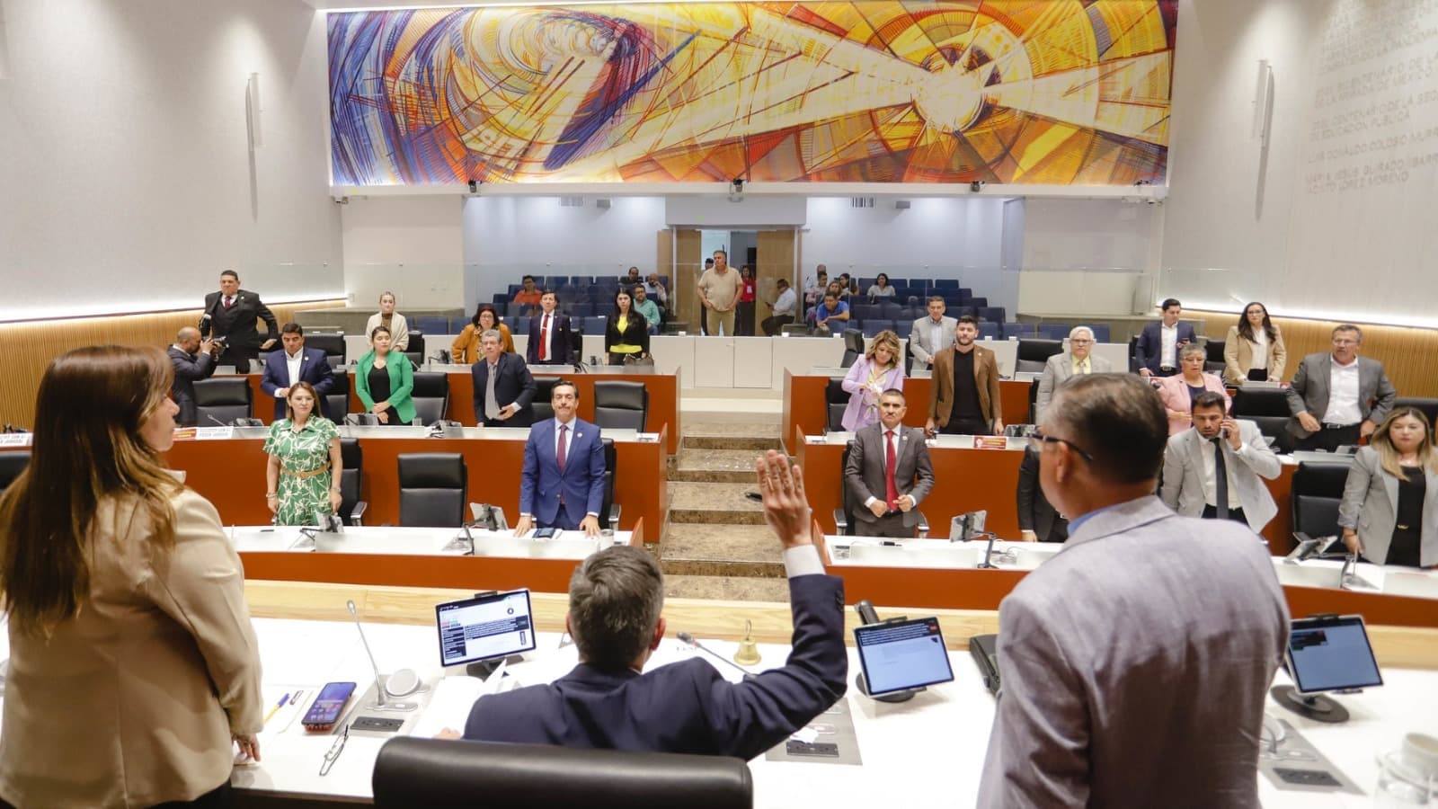 Aprueba Congreso de Sonora revocación de mandato de regidora y envía reformas a comisiones para su análisis