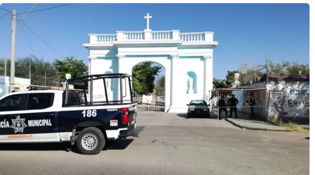 Listo operativo de la Policía Municipal en panteones por "Día de las Madres".