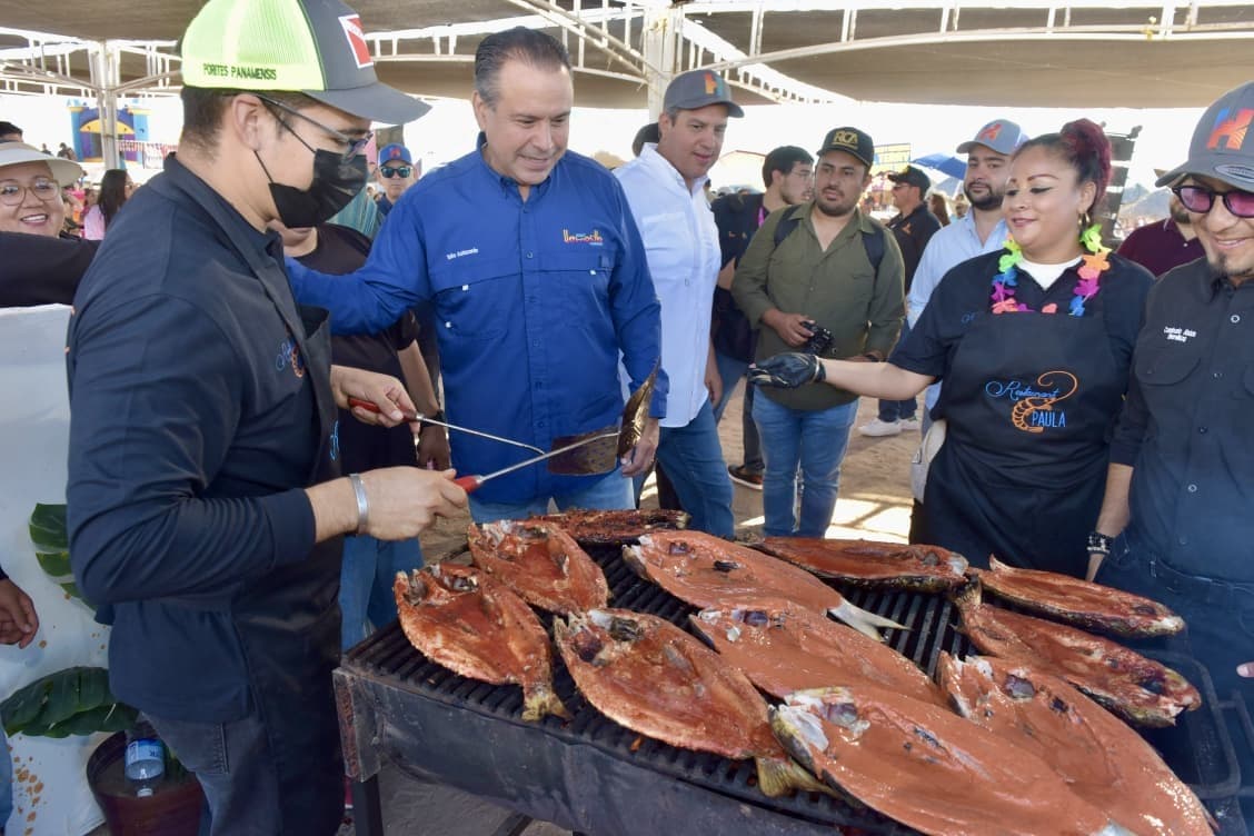 Toño Astiazarán celebra éxito de la Muestra Gastronómica del Kino Fest 2025
