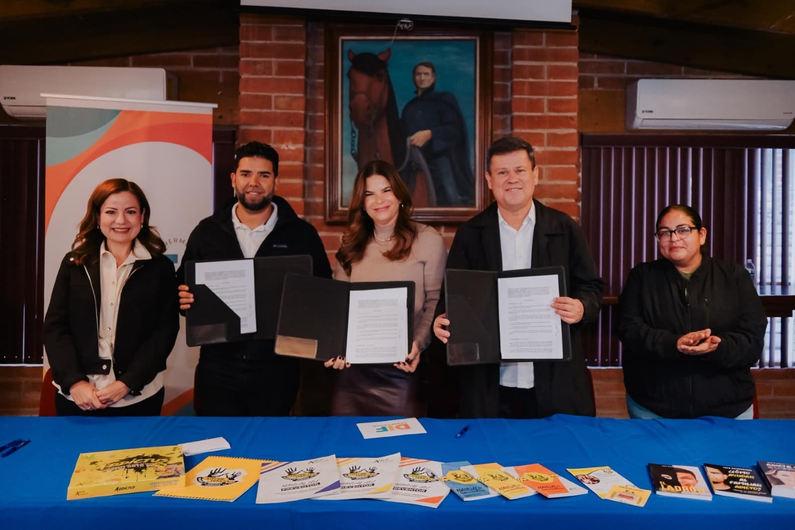 Formaliza Patty Ruibal convenio para llevar el programa “Advertencia” al Instituto Kino
