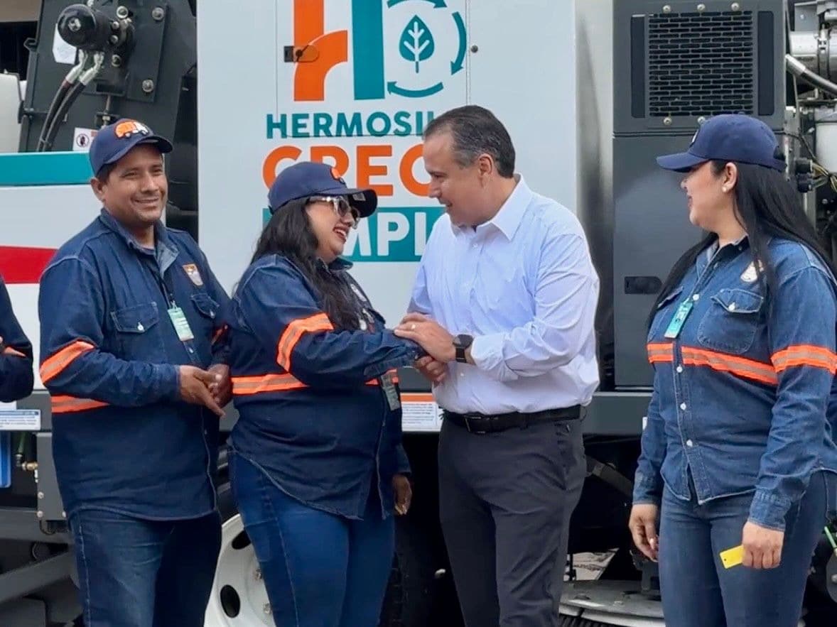 Mejora limpieza y entorno de Hermosillo con la adquisición de cinco nuevas barredoras