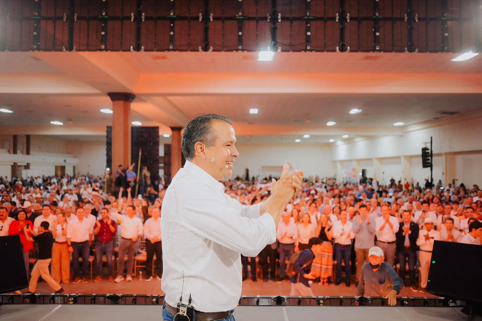 Toño Astiazarán: “Yo sí le entro, yo sí voy”