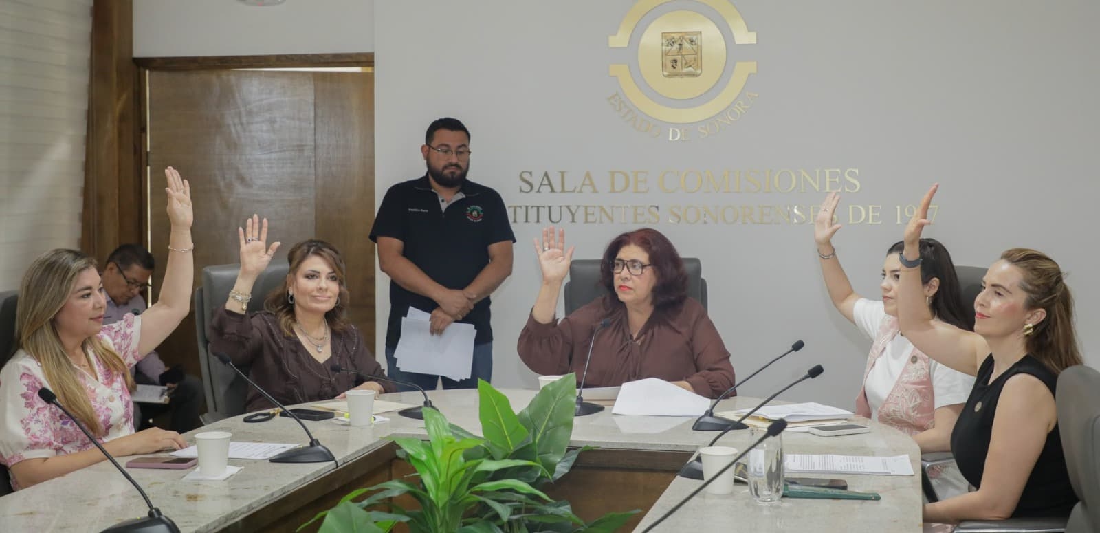 Avalan en comisión lista de aspirantes para la titularidad de la Unidad Técnica para la Igualdad de Género