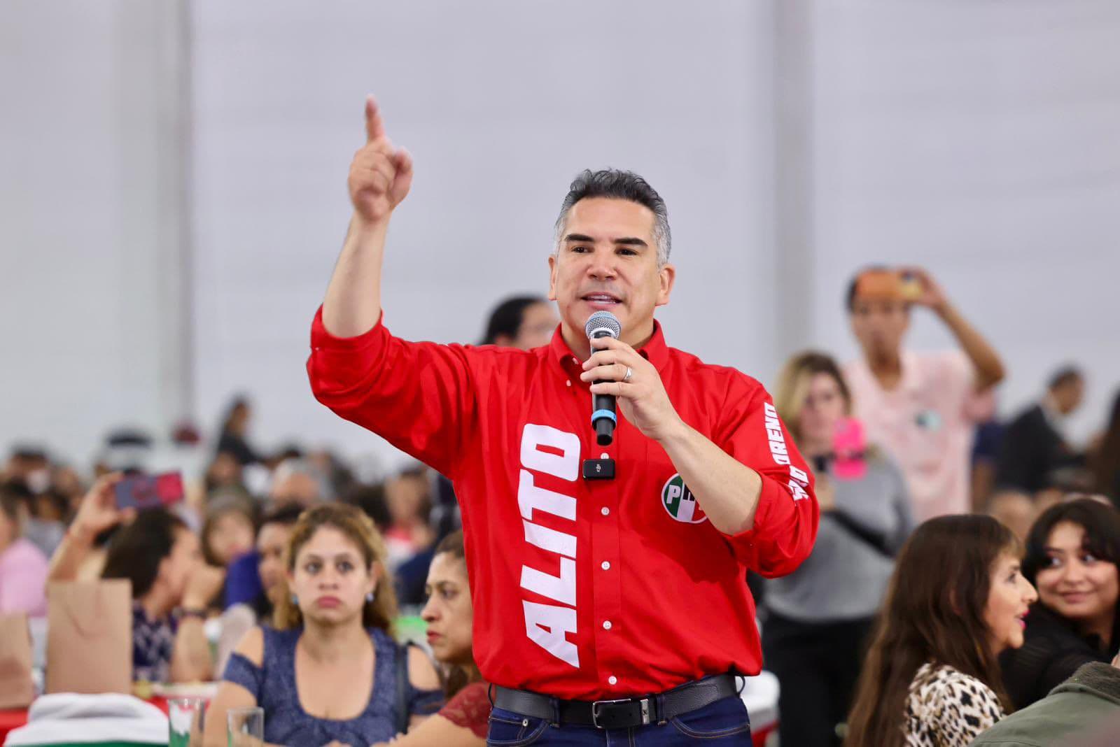 El Gobierno simula apertura para socavar independencia del poder judicial: Alejandro Moreno