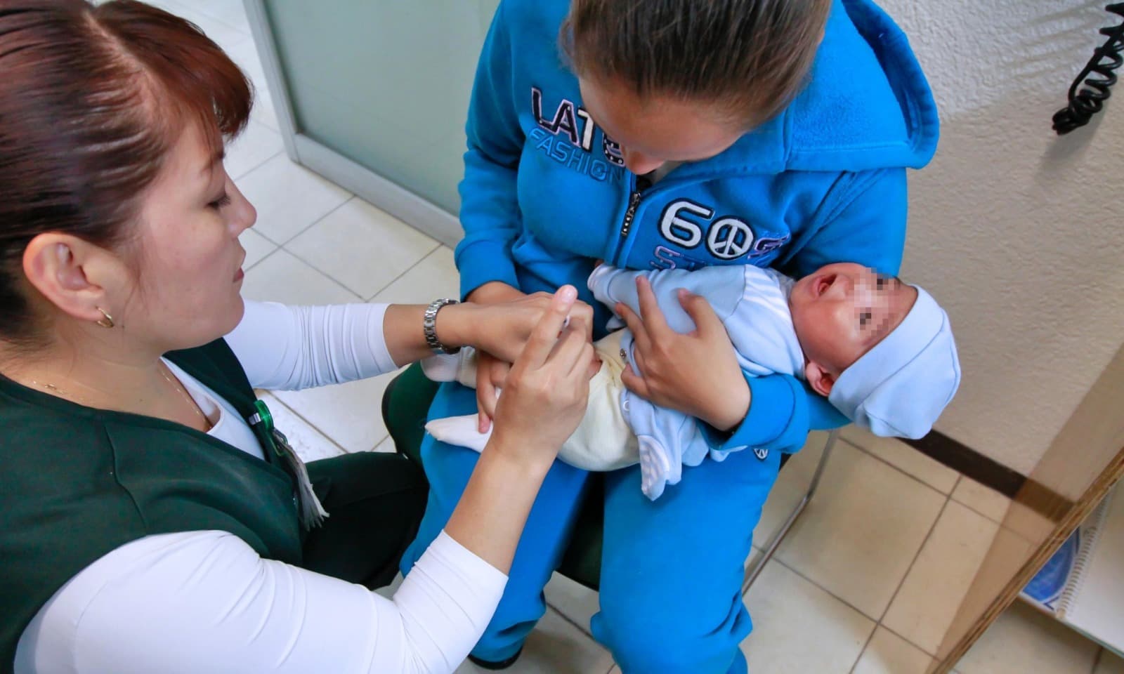 Seguro Social llama a inmunizar a niñas y niños que no estén vacunados contra la poliomielitis