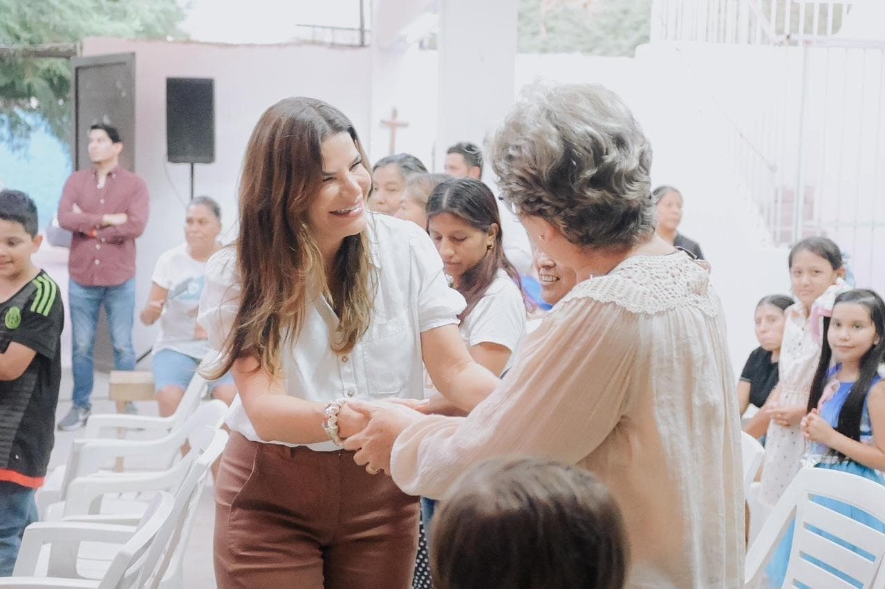 Patty Ruibal entrega obras del Presupuesto CRECES en iglesias del norte de la ciudad