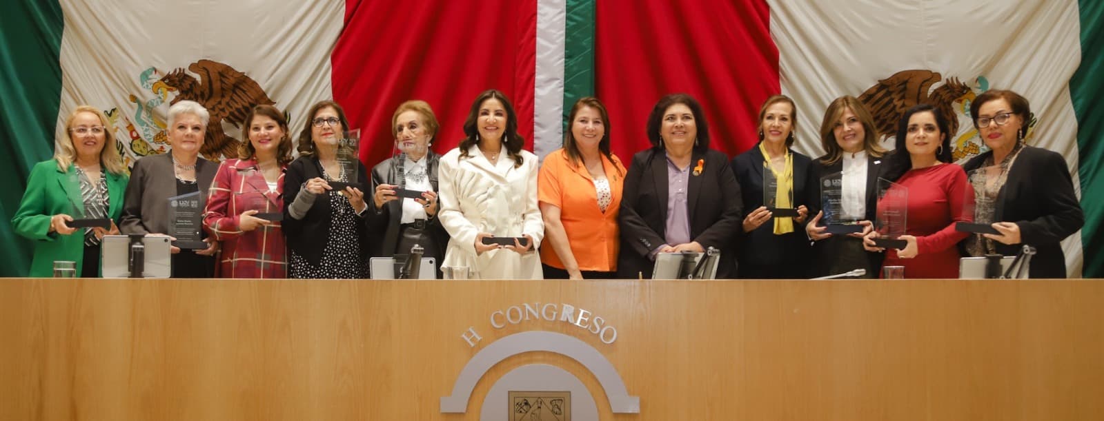 Otorga Congreso de Sonora la Presea del Poderío Sonorense 2025 a once mujeres destacadas