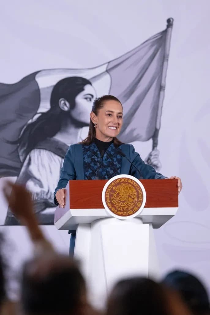 Continúa discusión sobre regulación de plataformas digitales y redes sociales para que niñas, niños y adolescentes conozcan el impacto de su uso excesivo: presidenta Claudia Sheinbaum