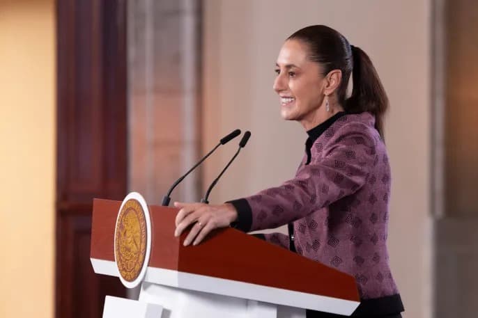 Consultarán a los profesores sobre la propuesta de regulación de uso de celulares en las escuelas, anuncia presidenta Sheinbaum